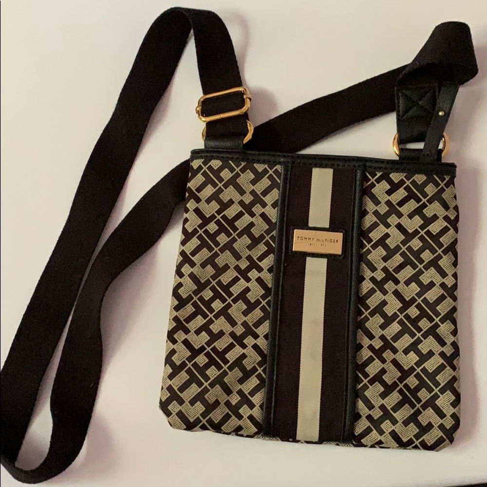 Tommy Hilfiger Crossbody Purse